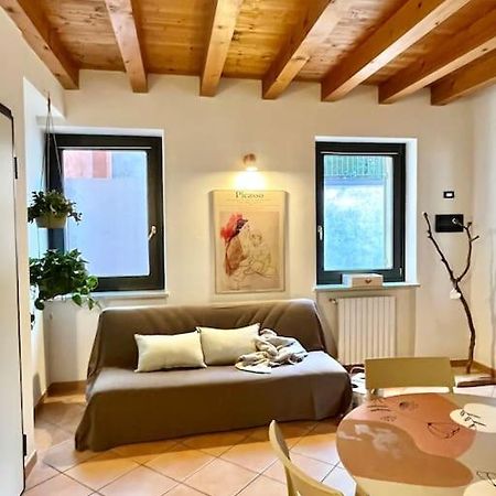 La Casa Di Nina - Appartamento 1 Valeggio sul Mincio Eksteriør bilde