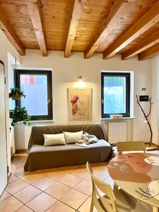 La Casa Di Nina - Appartamento 1 Valeggio sul Mincio Eksteriør bilde