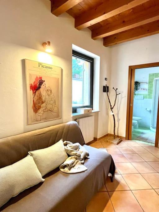 La Casa Di Nina - Appartamento 1 Valeggio sul Mincio Eksteriør bilde